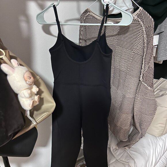 Brand New! Aritzia Freestyle Jumpsuit (Black, Small) - Picture 5 of 6